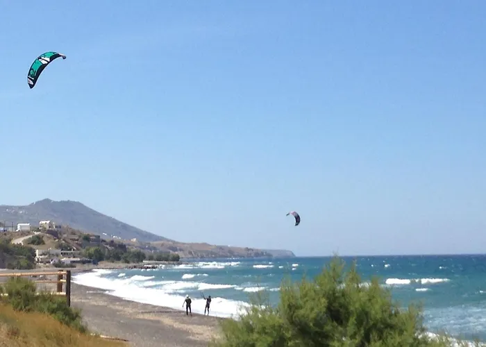 Sea * Monolithos (Santorini)